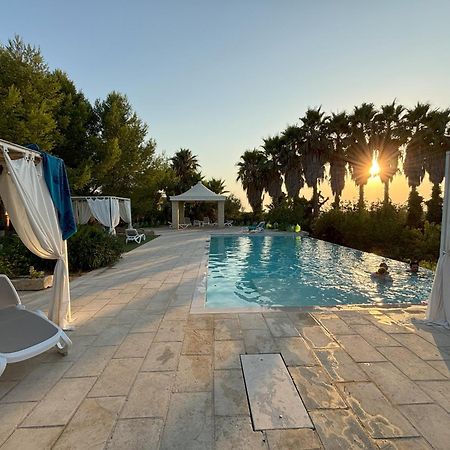 White Pool 5P Matino - Gallipoli Exterior foto