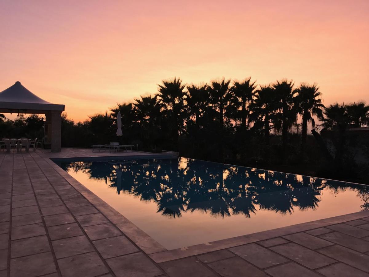 White Pool 5P Matino - Gallipoli Exterior foto